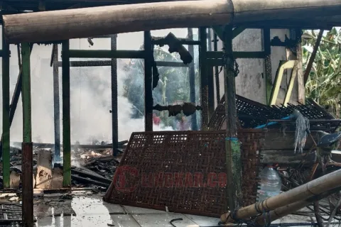 Kebakaran di Kaliwungu Kendal, Dua Rumah Ludes Dilalap Api