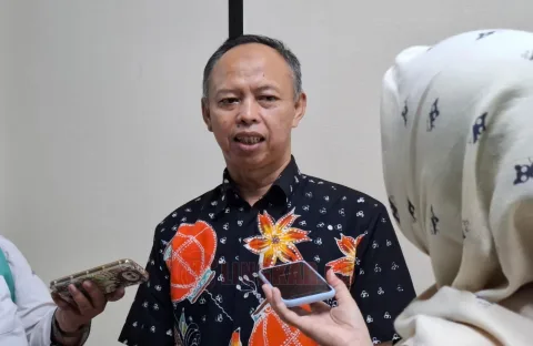 Ketua Komisi B DPRD Kota Semarang, Joko Widodo saat di wawancarai. (dok Istimewa)