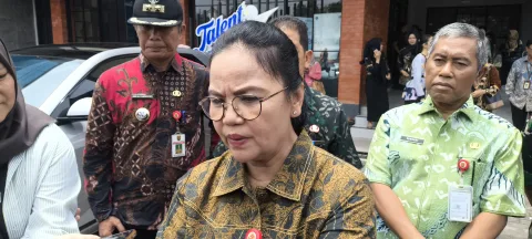 Wali Kota Semarang, Agustina Wilujeng Pramestuti saat di wawancarai. (dok Alan Henry)