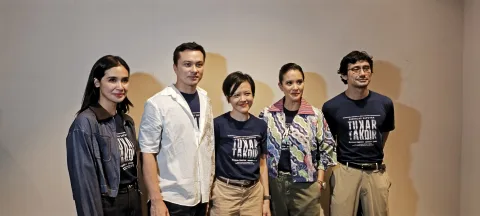 Aktor film Tukar Takdir sapa penonton di Semarang. (dok Alan Henry)
