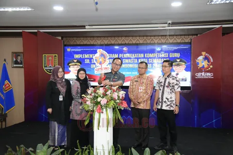Pemkot Semarang resmi luncurkan inovasi terbaru bernama AUTO SIMPATIK (AUTOmatisasi dan SIMPlifikasi lAyanan kepegawaian TerIntegrasi Komprehensif) di Balai Diklat BKPP Kota Semarang. (dok Pemkot Semarang)
