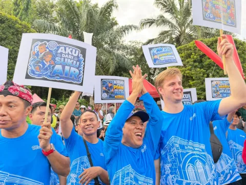 Ratusan warga kota semarang ikuti Event Mlaku Bareng dalam rangka Hari Jadi ke-479 Kota Semarang di kawasan Simpang Lima. (dok Istimewa)