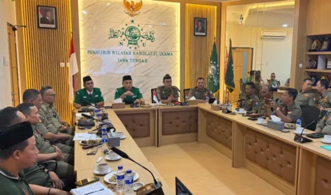 Pembekalan Calon Peserta Susbanpim VIII utusan Satkorwil Banser Jawa Tengah di gedung PWNU Jateng, jl. dr. Cipto 180 Kota Semarang,, Rabu (6/5/2026) petang. Foto: dokumentasi