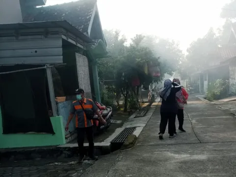 Lima Anak di Karangmulyo Positif Demam Dengue, Dinkesda Kendal Lakukan Fogging