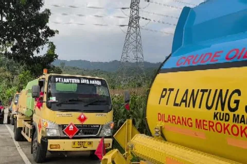 Perdana, Kecamatan Gemuh Kirim Minyak Mentah ke Pertamina Cepu