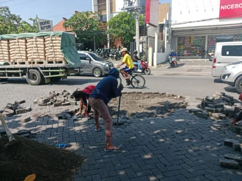 Pemerintah Kota Semarang bakal perbaiki kerusakan Jalan Citarum melalui proyek betonisasi. (dok Pemkot Semarang)