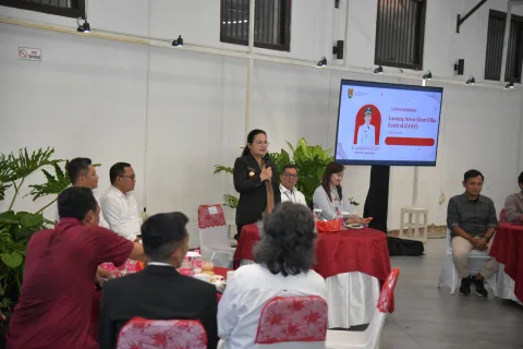 Wali Kota Semarang, Agustina Wilujeng Pramestuti saat menghadiri acara Coffee morning sekaligus launching Lawang Sewu Short Film Festival 2026 di Gedung Oud De Trap, Kota Lama Semarang. (dok Istimewa)