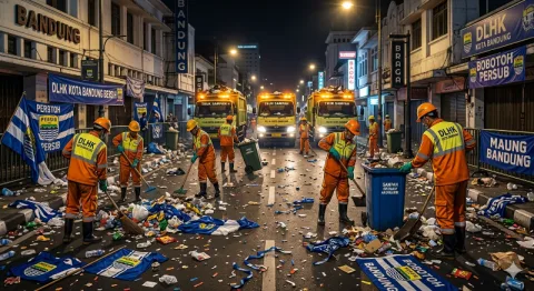 Konvoi Kemenangan Persib, DLH Kota Bandung Panen Puluhan Ton Sampah, Dominasi Botol Plastik