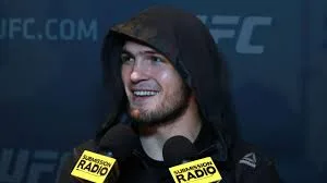 Khabib Nurmagomedov menyampaikan pujian kepada Cristiano Ronaldo melalui media sosial. (ANTARA/LINGKAR.CO)