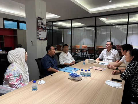 Tangis Ibu Korban Pecah Saat Mengadu ke Fraksi PDIP, Kasus Dugaan Bullying SMP Jadi Sorotan