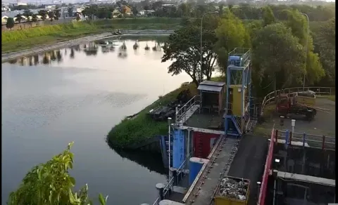 Wali Kota Agustina Siapkan Sistem Peringatan Dini Banjir Berbasis AI di Sungai Semarang