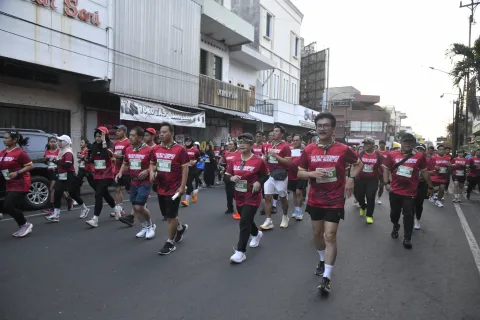 Hadiri Soekarno Run 2026, Wali Kota Semarang, Agustina Wilujeng, Perkuat Sinergi Sport Tourism Antarwilayah