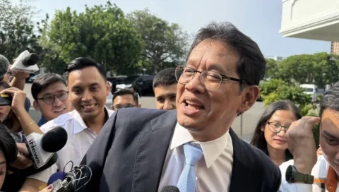 Purbaya Jawab Singkat soal Rupiah Tembus Rp18.000: Tanya ke BI