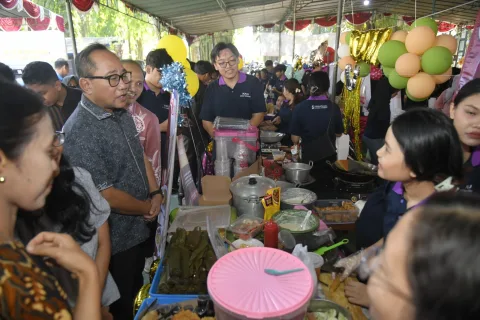 Pendampingan Mahasiswa Soegijapranata Bikin UMKM Kebanjiran Pesanan, Iswar Beri Apresiasi