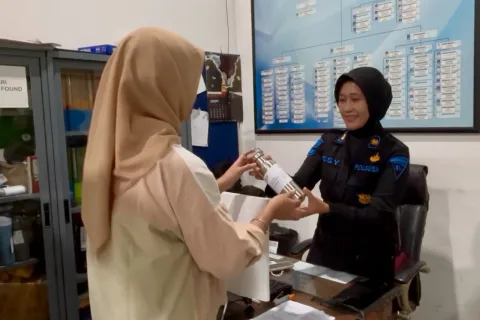 183 Tumbler Tertinggal di Kereta, KAI Daop 4 Beri Imbauan