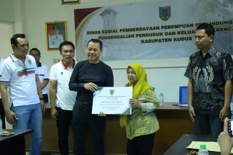 Dorong Kemandirian Ekonomi, 15 KUBE di Kudus Dapat Bantuan Stimulan