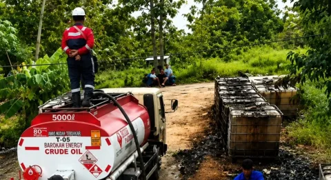 Produksi 380 Ribu Liter, Transaksi Sumur Minyak Rakyat di Blora Tembuh Rp2,8 Miliar Sebulan