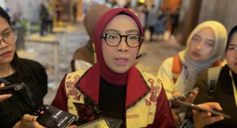 Pemerintah Buka Keran Investasi Swasta untuk Pabrik Etanol Kejar Target E20 2028*