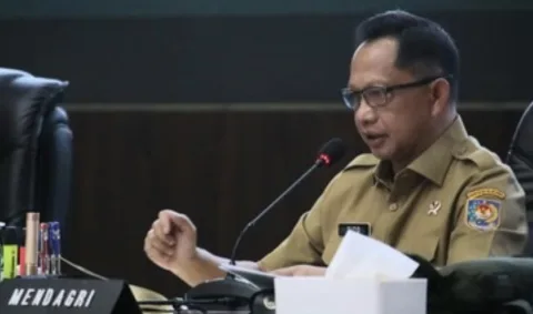 Mendagri Tito Siapkan Bantuan Top-up untuk Pemda yang Kesulitan Bayar Gaji PNS