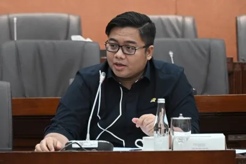 DPR Minta Dugaan Promosi Miras Gunakan Ayat Al-Qur'an Diusut