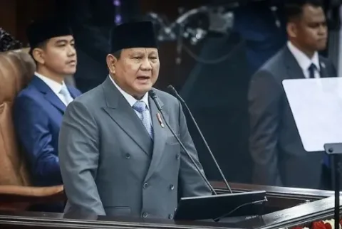 Prabowo Tegaskan MBG Tetap Lanjut, Janji Benahi dan Efisienkan Program