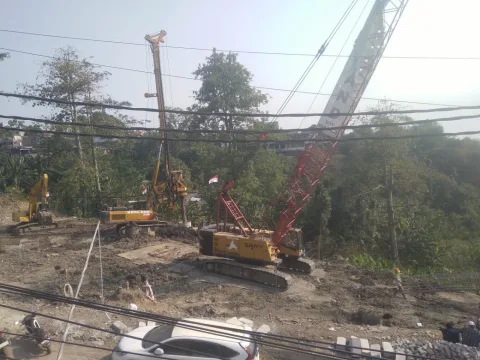 Warga Gombel Lama Desak DPRD Kawal Ketat Rencana Mall Pakuwon, Soroti Ancaman Longsor dan Banjir