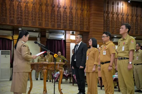Dirut Baru BPS Semarang Dilantik, Kontribusi PAD Jadi Sorotan