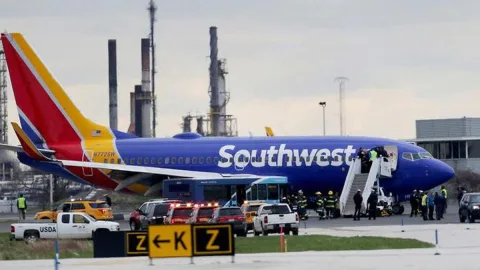 Kendala Teknis Hingga Teriakan Penumpang Terjadi Pada Pesawat Boeing 737