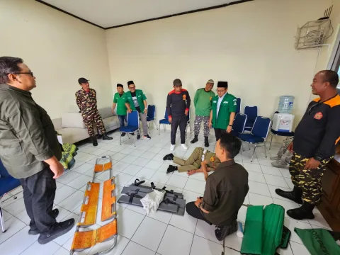 LKA Ansor Jateng dan RSUD Pandan Arang Bekali Kader Solo Raya Pengetahuan Kesehatan dan Bantuan Hidup Dasar