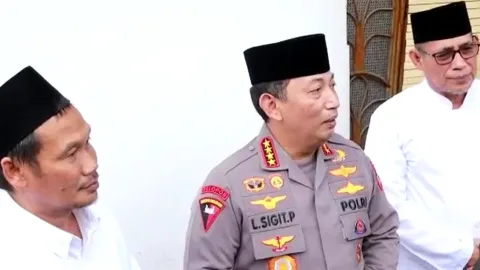 Ngaji Kebangsaan, Gus Baha Singgung Takut Akan Tuhan Didepan Polri