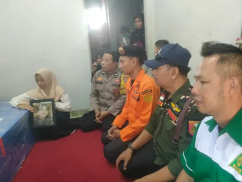 Perjalanan Terakhir Rizki, Korban KM Virgo Transport, Diantar Bagana dari Semarang ke Kudus
