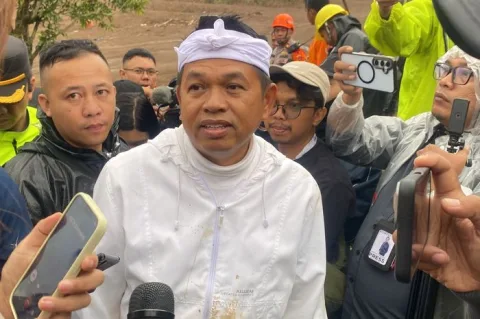 KDM Meminta Maaf Kepada Masyarakat yang Terganggu Oleh Aktivitas Pembangunan Jalan di Jabar
