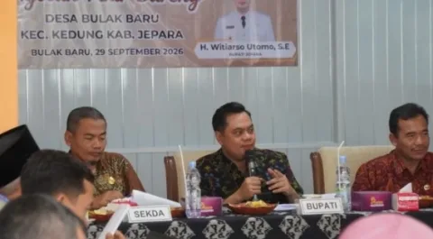 Akses Garam dan Wisata Rusak, Pemkab Jepara Janjikan Perbaikan Jalan Bulak Baru