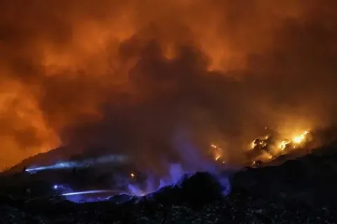 Kebakaran Kembali Melanda TPA Jatibarang, Kota Semarang