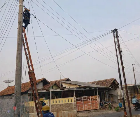 PLN Icon Plus Benahi Kabel di Batang, Pemantauan Infrastruktur Terus Dilakukan
