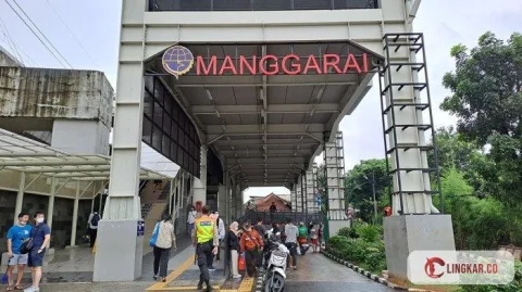 Dugaan 2 Pria Mesum Langsung Diamankan Petugas Pengamanan KAI Commuter