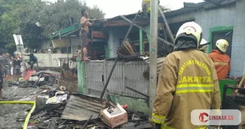 Puluhan Rumah di Kramat Pulo Hangus Terbakar, Tak Ada Korban Jiwa