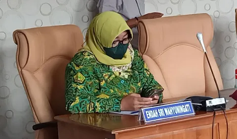 Anggota DPRD Pati dari Fraksi Golkar, Endah Sri Wahyuningati. (Arif/Lingkar.co)