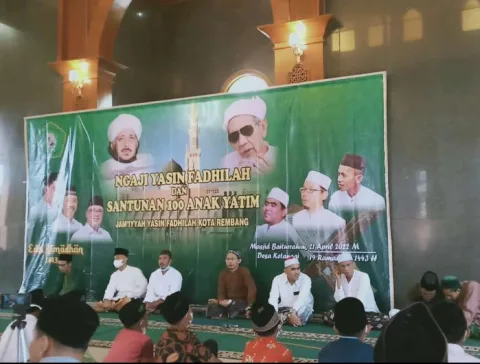 Jam’iyah Yasin Fadhilah Rembang Kota Santuni 100 Anak Yatim. dok pribadi/ Muhammad Akid Aunulhaq/Lingkar.co