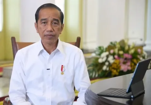 Presiden Joko Widodo Perbolehkan Masyarakat Buka Masker. tangkapan layar chanel Youtube Skretariat Presiden. LINGKAR.CO