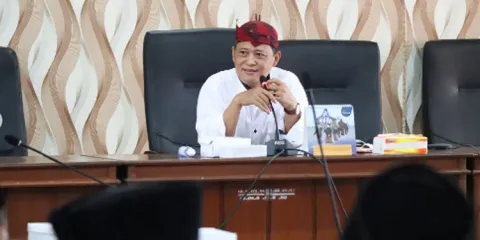 POTRET: Ketua DPRD Kabupaten Demak, Sri Fahrudin Bisri Slamet. (Dok. Instagram @fahrudinbisrislamet/Lingkar.co)