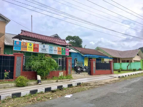 Suasana Kantor Desa Jejeg yang sepi pada Rabu (30/11/2022) Pagi. NURSEHA/LINGKAR.CO