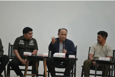 Foto: Wamendes PDTT, Budi Arie Setiadi dalam forum Diskusi Desa/Nagari Kreatif dengan tema BUM Nag Inovatif di Nagari Kreatif Sumatera Barat yang diselenggarakan Asosiasi Desa/Tangkap layar kemendesa.go.id