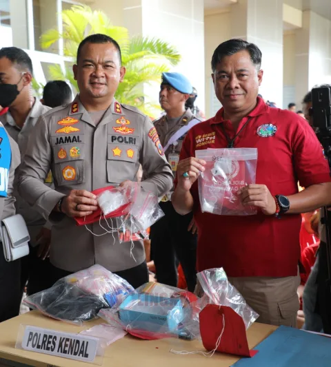 Kapolres Kendal, AKBP Jamal Alam saat konferensi pers di Mapolda Jateng. Foto dokumentasi