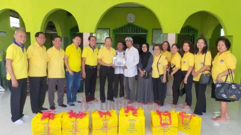 Pengurus Perhimpunan Huang Semarang berforo bersama dengan warga di Masjid Nurul Huda, Depoksari, Kelurahan Tandang, Kecamatan Tembalang, Semarang, Sabtu 15 April 2023. (Lingkar.co/dok)