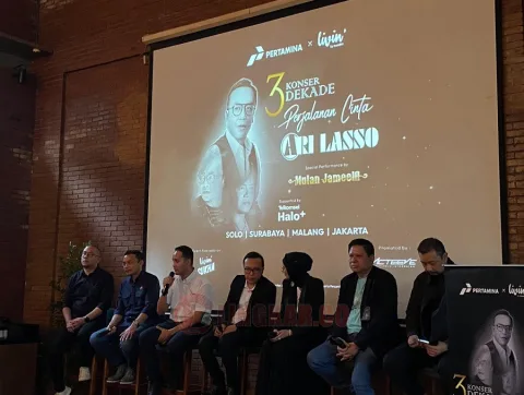 Penyanyi Ari Lasso, pada konferensi pers di Jakarta, Senin (8/5/2023), terkait Konser 3 Dekade Perjalanan Cinta Ari Lasso. FOTO: Dok. Pertamina