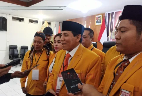 Ketua DPD Hanura Jateng, Bambang Raya