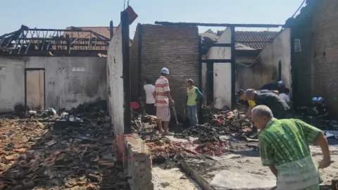 Dua Rumah di Kendal Ludes Terbakar, Rata dengan Tanah