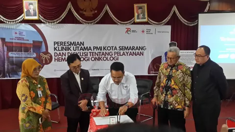 Resmikan klinik utama PMI