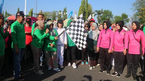 Jalan sehat hadiah sapi